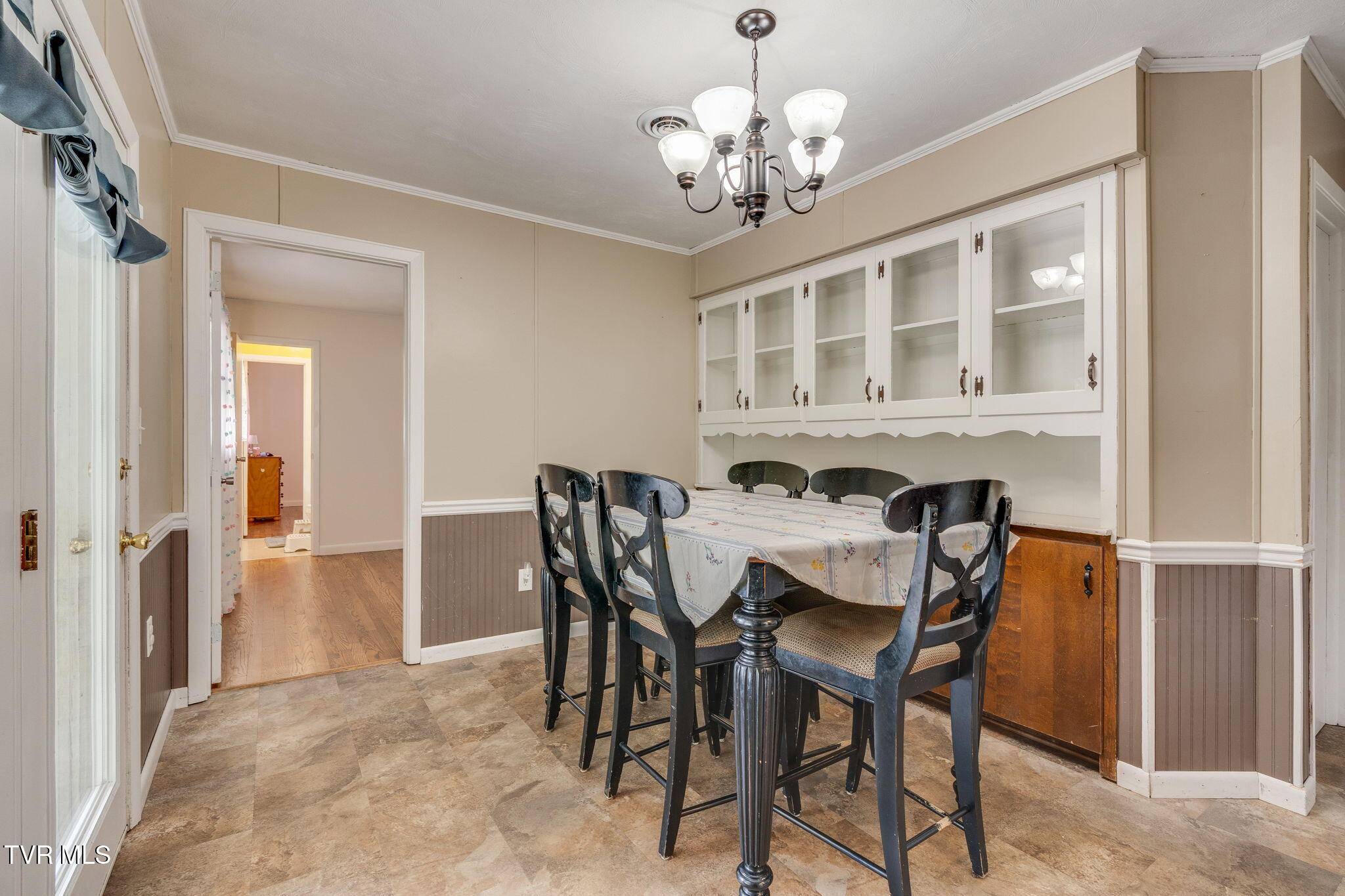 1006 Sylvan Circle Greeneville, TN 37745 - Photo 8 of 34 007