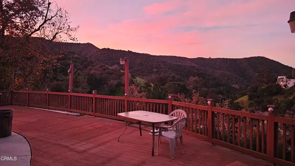 $1,860,000 | 2786 Kennington Drive, Glendale, CA 91206