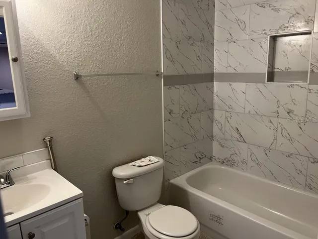 $195,000 | 624 Golden Raintree Place, Unit 624, Brandon, FL 33510