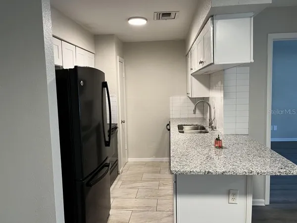 $195,000 | 624 Golden Raintree Place, Unit 624, Brandon, FL 33510