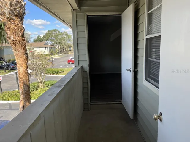 $195,000 | 624 Golden Raintree Place, Unit 624, Brandon, FL 33510