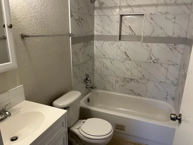 $195,000 | 624 Golden Raintree Place, Unit 624, Brandon, FL 33510