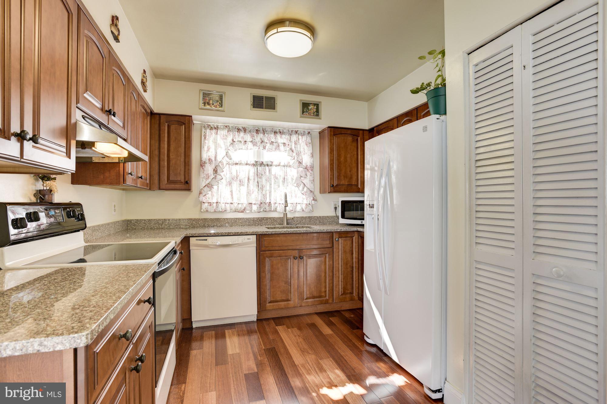 5741 Van Dyke Road Baltimore, MD 21206 - Photo 8 of 26 Kitchen