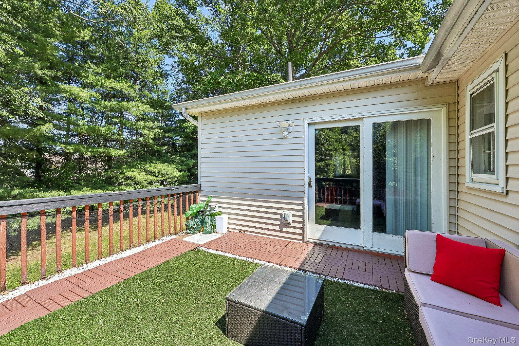 21 Baylor Road Nanuet, NY 10954 - Photo 38 of 44