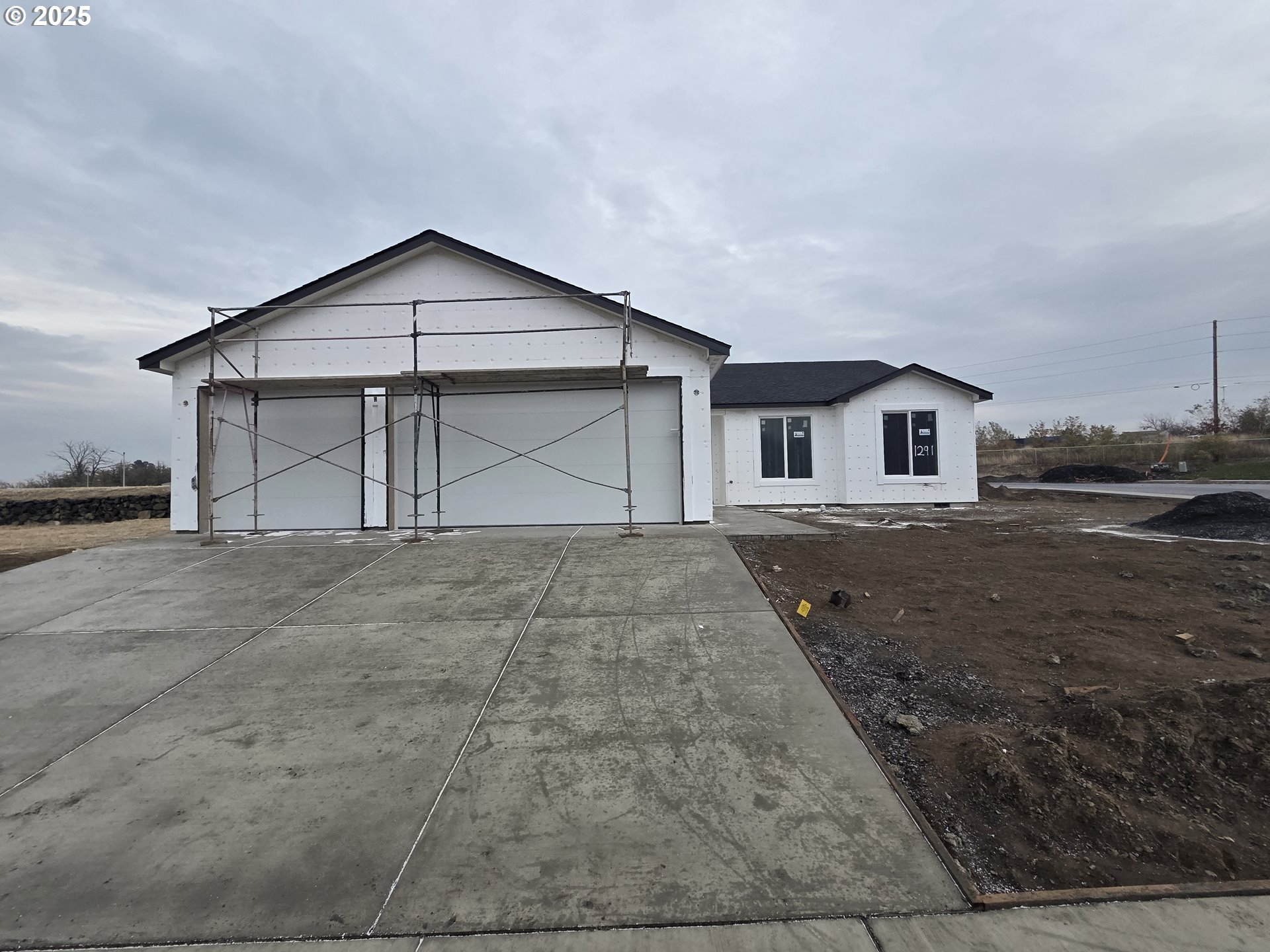 1291 Southeast 9th Street Hermiston, OR 97838 - Photo 1 of 9
