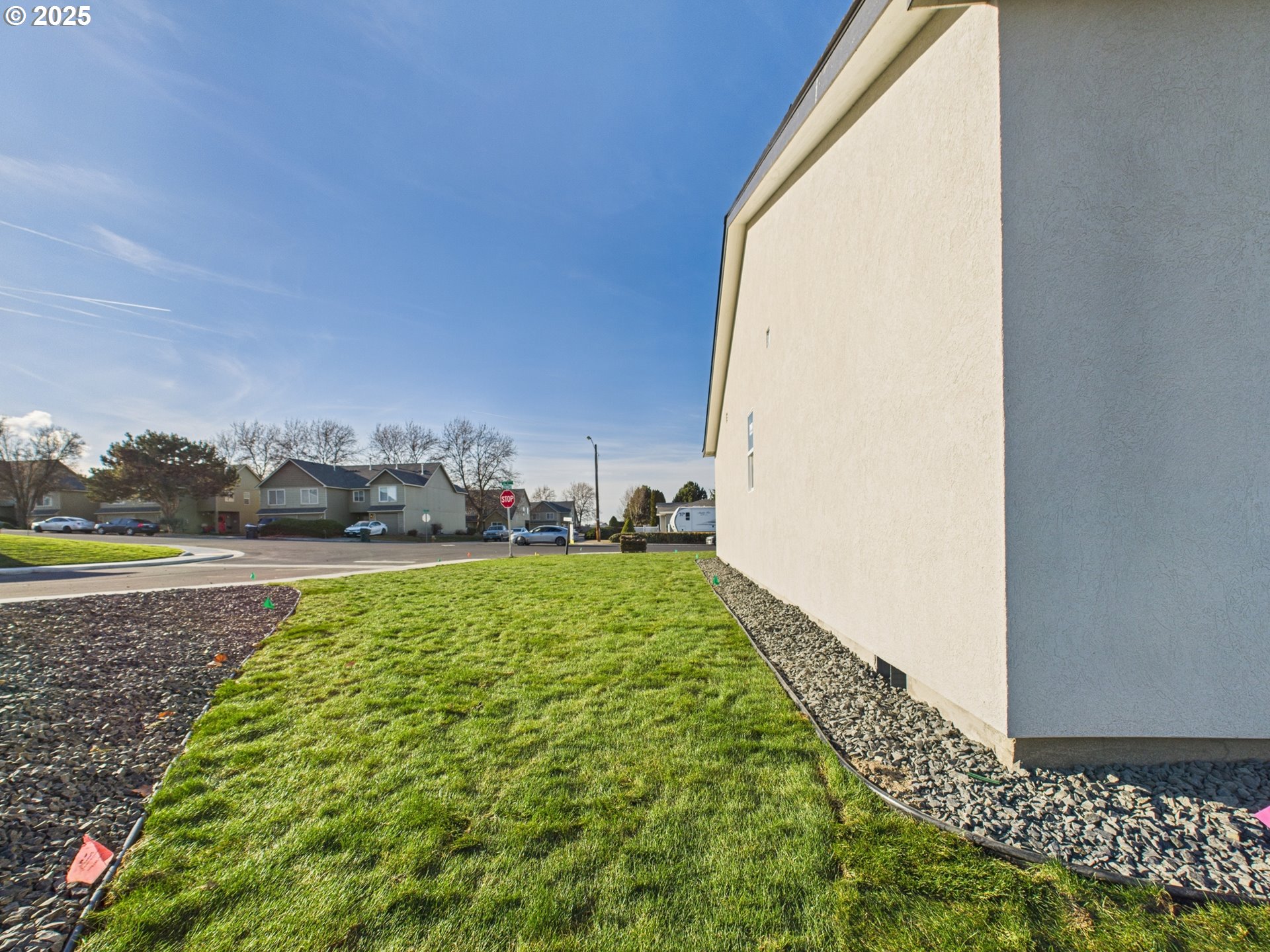 1291 Southeast 9th Street Hermiston, OR 97838 - Photo 13 of 34 a view of a garden