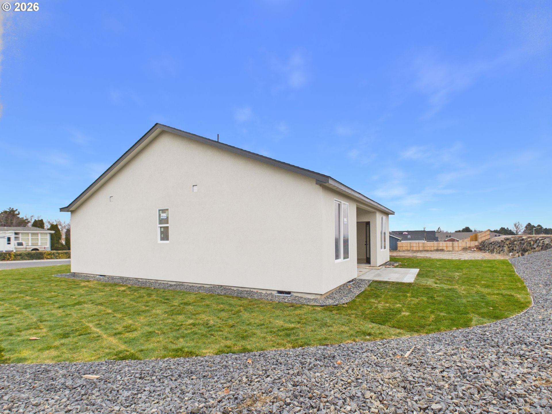 1291 Southeast 9th Street Hermiston, OR 97838 - Photo 17 of 34 a view of a house with backyard