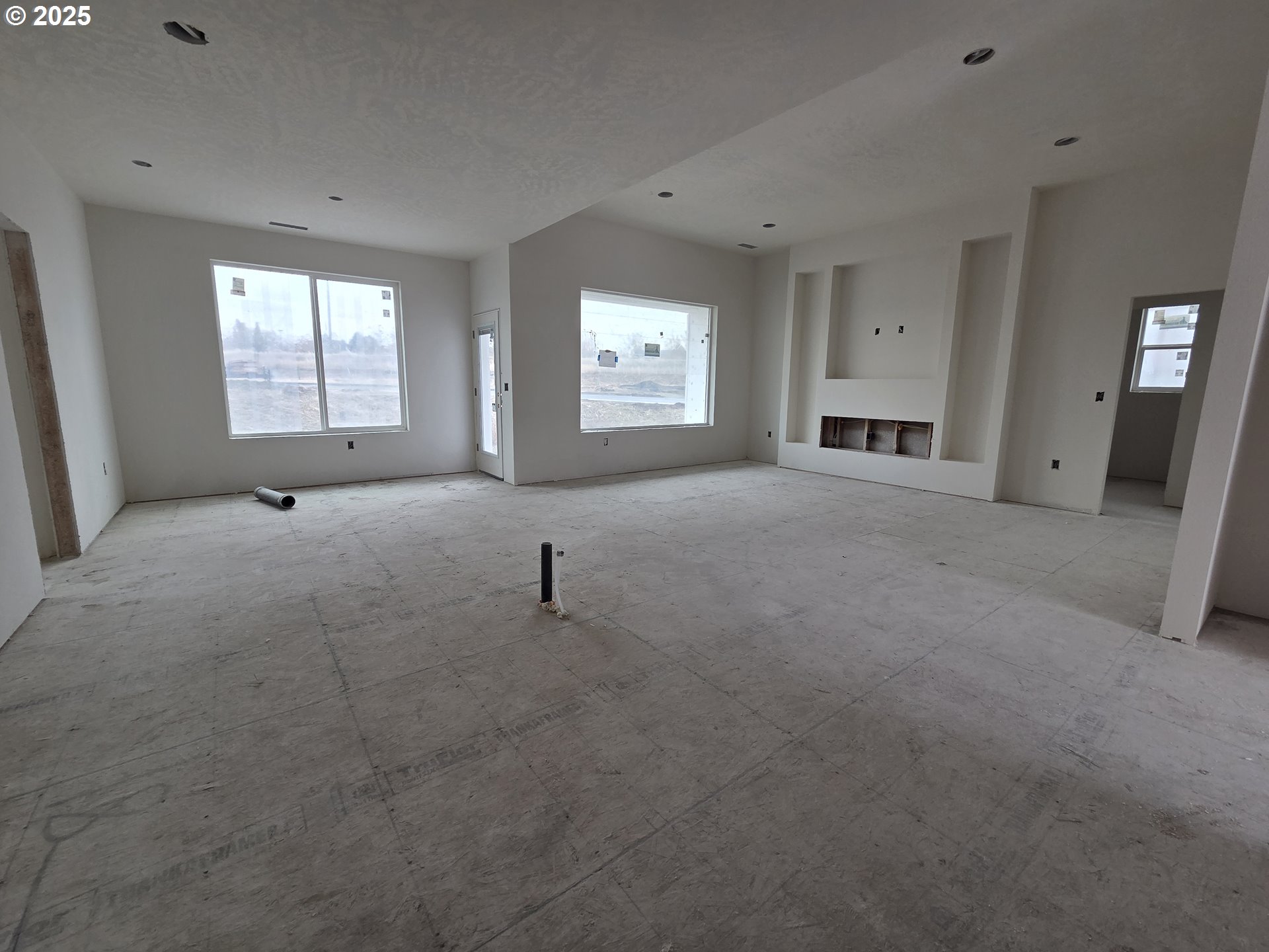 1291 Southeast 9th Street Hermiston, OR 97838 - Photo 4 of 9