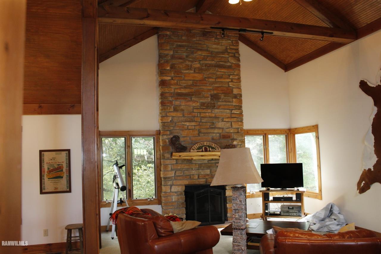 371 West Wachter Road Galena, IL 61036 - Photo 9 of 24 Gallery Image 9