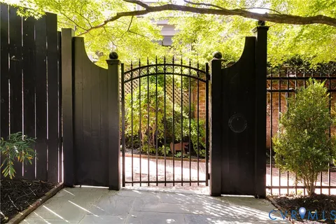 $2,450,000 | 2320 Monument Avenue, Richmond, VA 23220