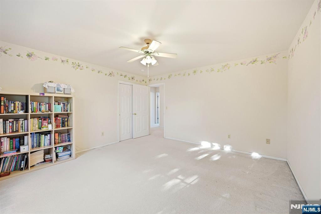 19 Colmart Way Bridgewater, NJ 08807 - Photo 25 of 44