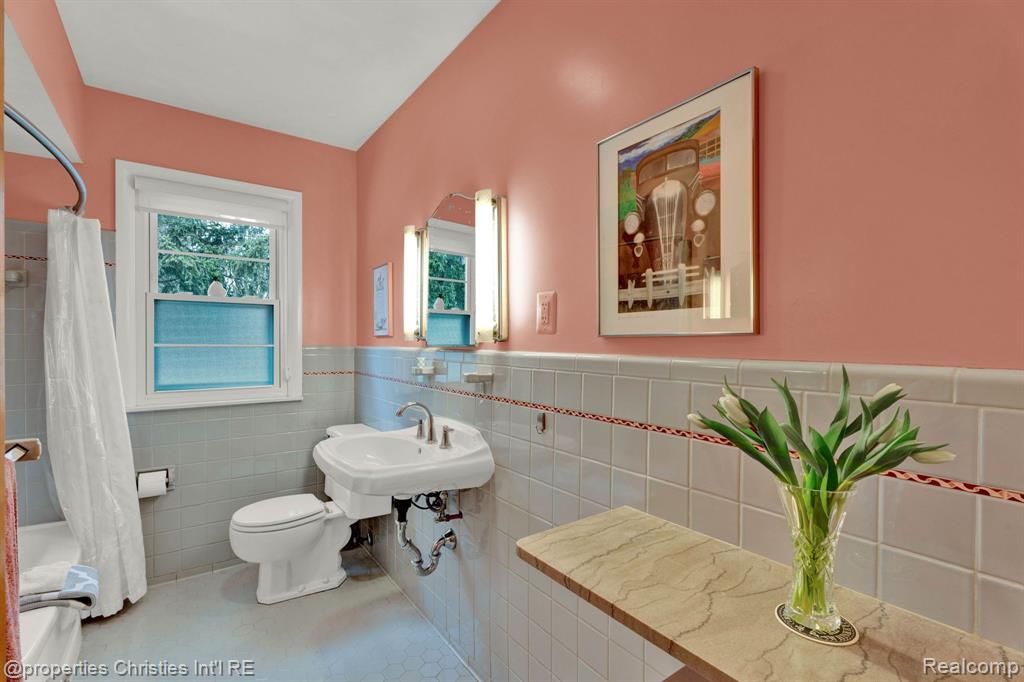 32630 Evergreen Road Beverly Hills, MI 48025 - Photo 23 of 37