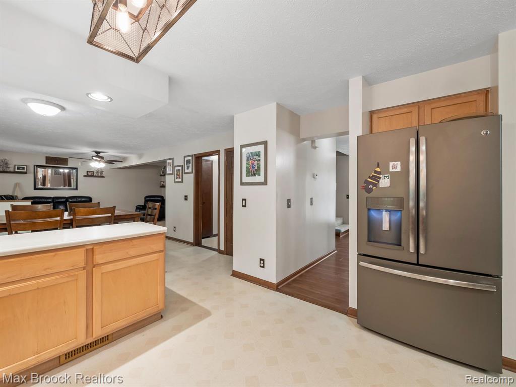 17820 Garvey Road Chelsea, MI 48118 - Photo 8 of 51 Gallery Image 8