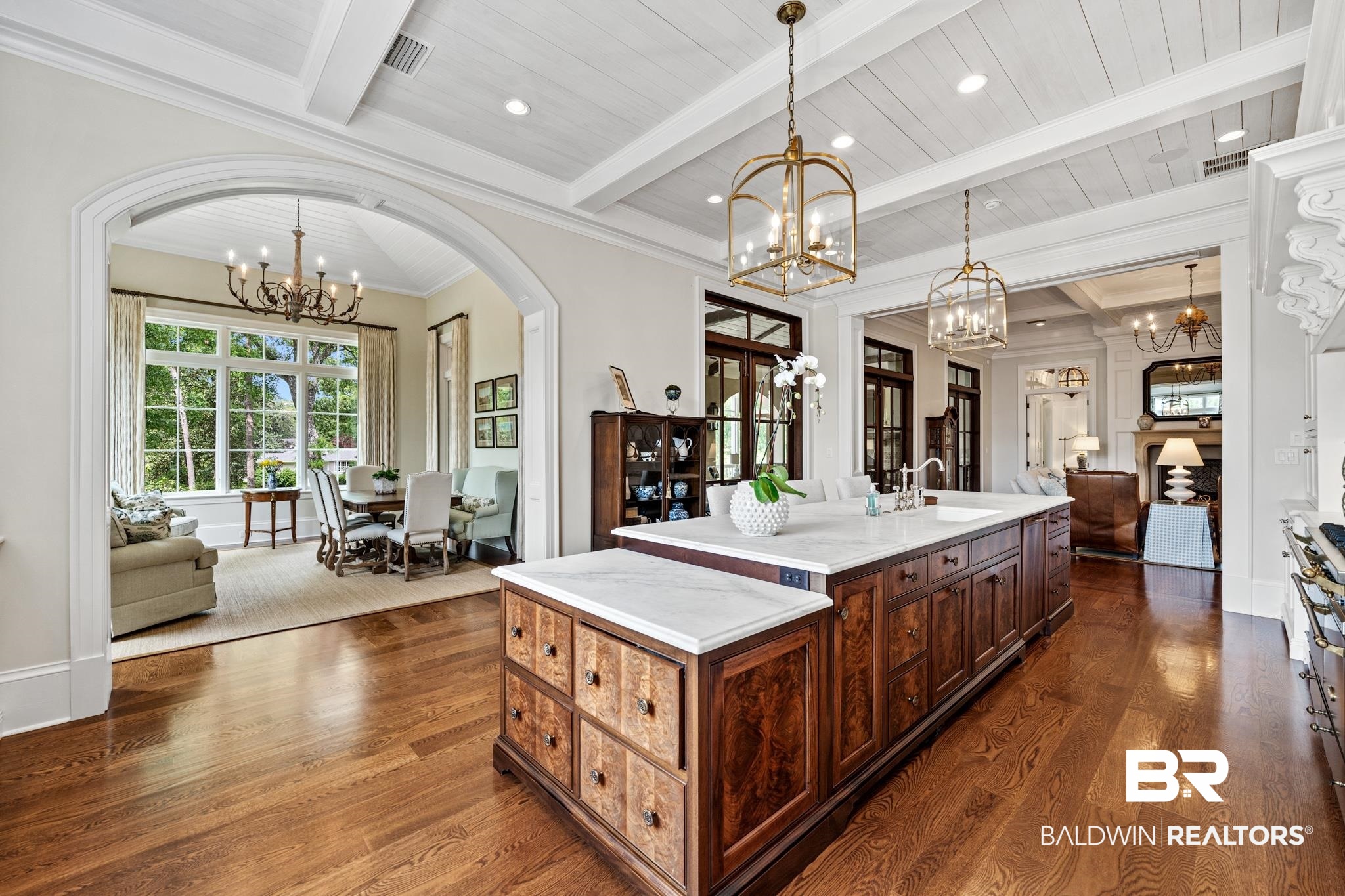 8 Kingsway Mobile, AL 36608 - Photo 16 of 48