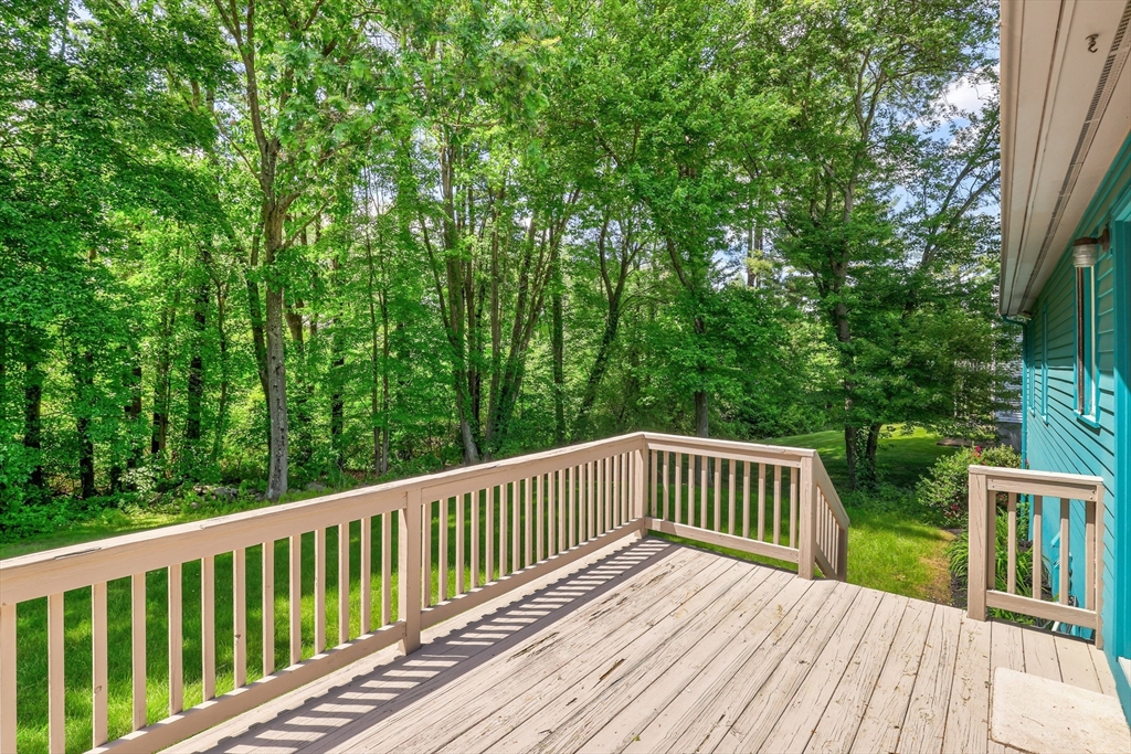 23 Ireta Road Shrewsbury, MA 01545 - Photo 8 of 32 Gallery Image 8