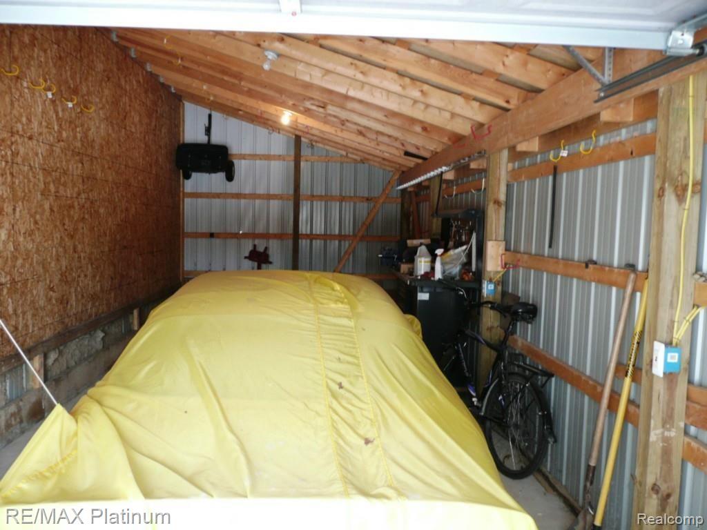 5881 Fenton Road Fenton, MI 48430 - Photo 28 of 35 Inside shed