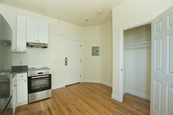 $1,895 | 501 East Broadway, Unit 8, Boston, MA 02127