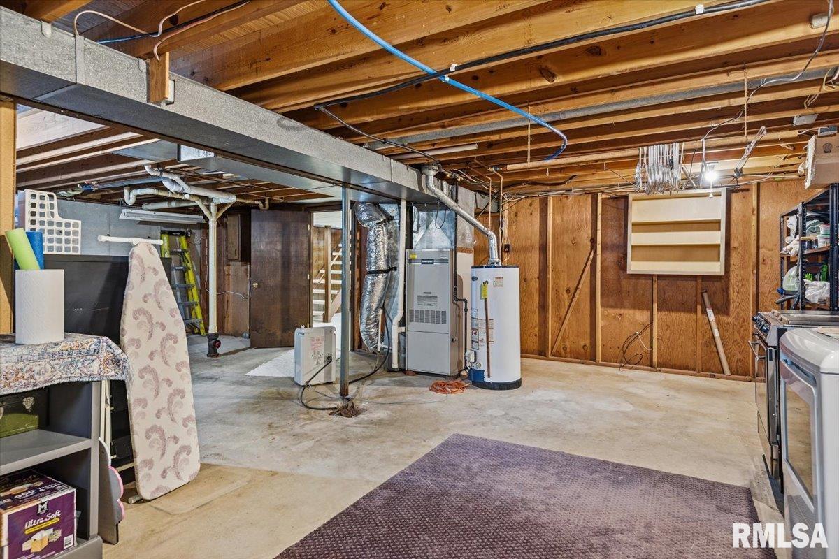 2704 Interlacken Road Springfield, IL 62704 - Photo 31 of 36