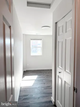 a view of a utility room