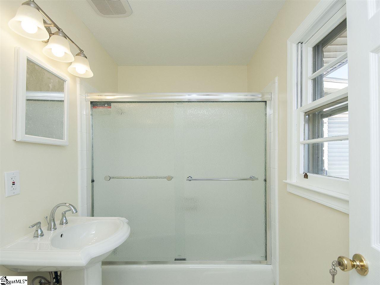 602 Cunningham Road Taylors, SC 29687 - Photo 20 of 33 Gallery Image 20