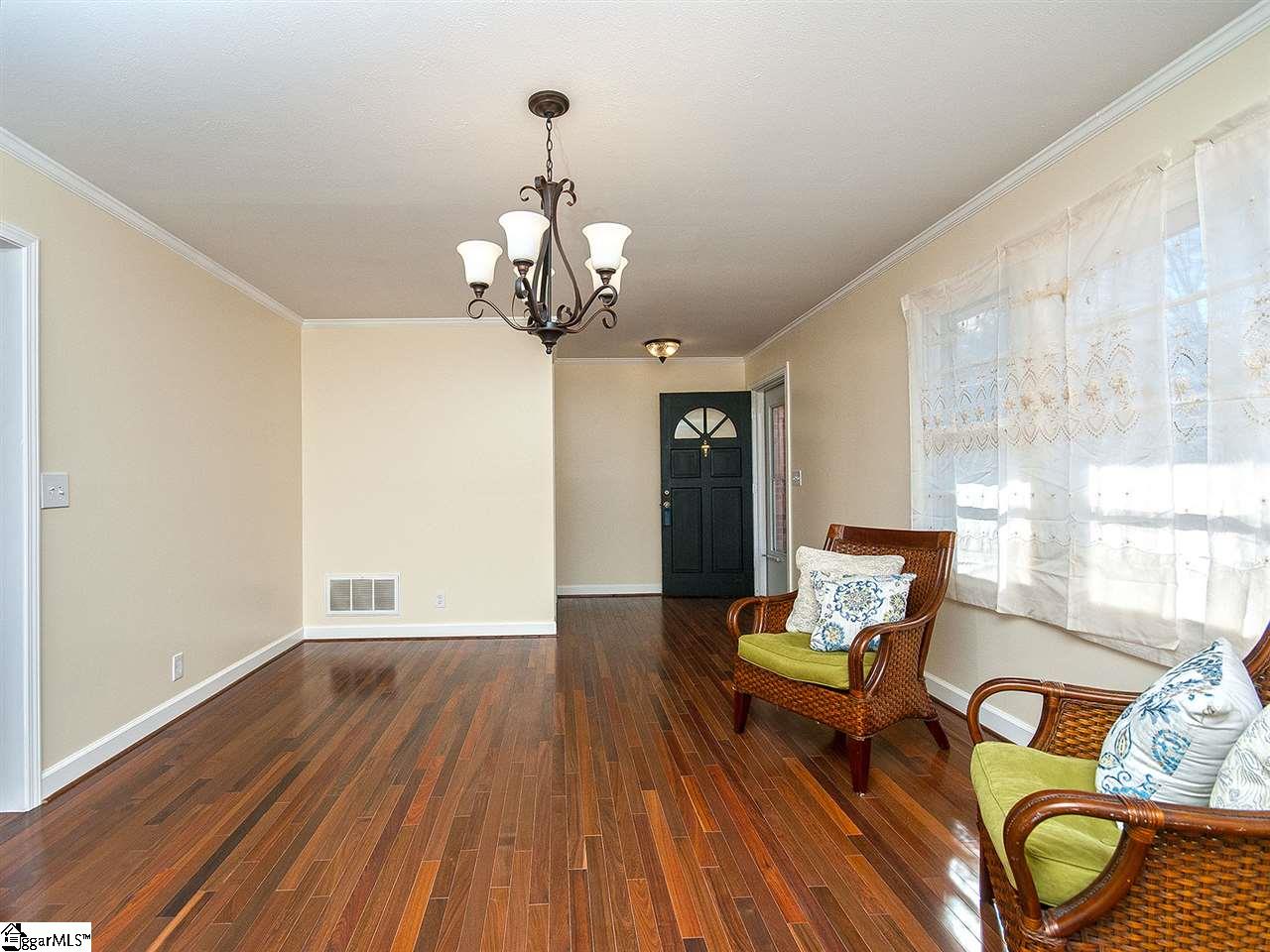 602 Cunningham Road Taylors, SC 29687 - Photo 5 of 33 Gallery Image 5