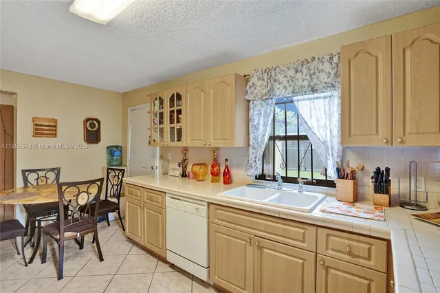 $560,000 | 3260 Northwest 174th Street, Miami Gardens, FL 33056