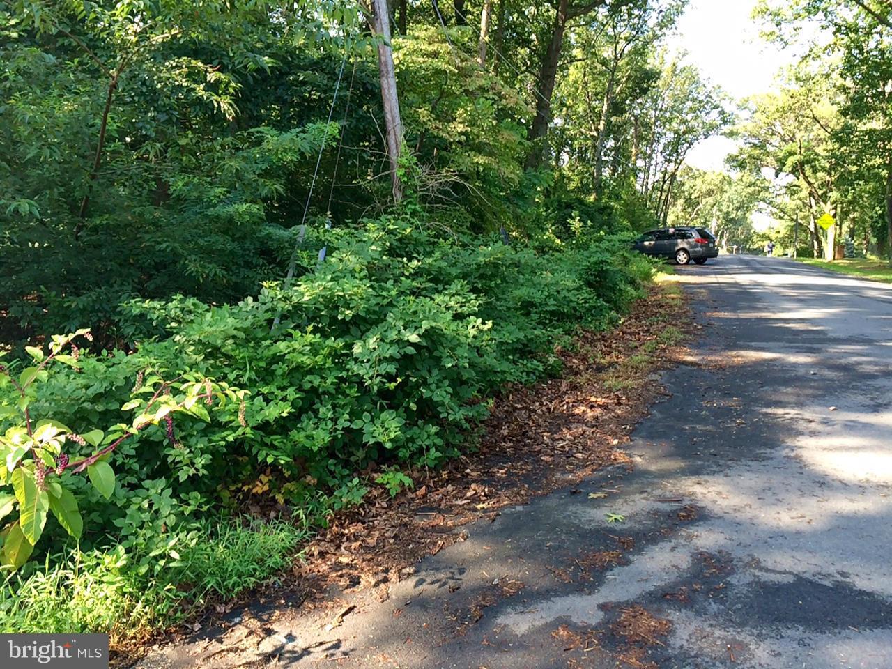 2201 Laurel Ridge Road Vienna, VA 22181 - Photo 1 of 6 Exterior (Front)