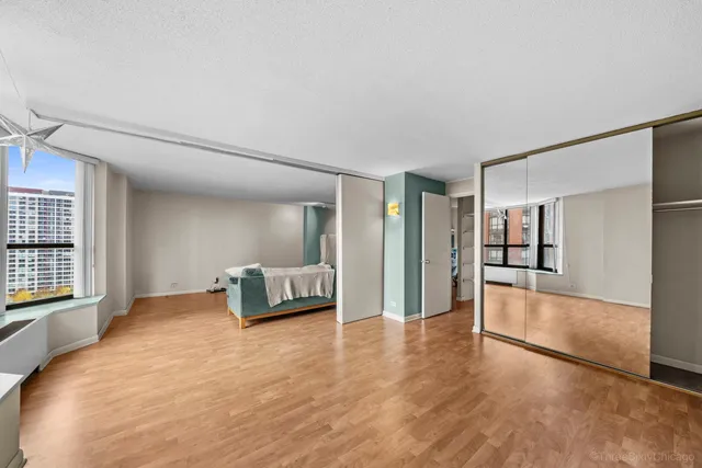 $1,975 | 899 South Plymouth Court, Unit 1406, Chicago, IL 60605