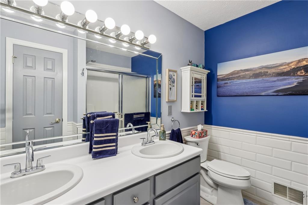 6410 Jefferson Pointe Circle Clairton, PA 15025 - Photo 25 of 49