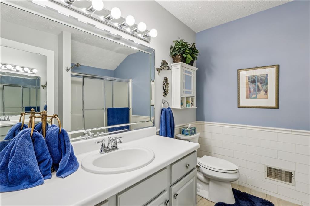 6410 Jefferson Pointe Circle Clairton, PA 15025 - Photo 34 of 49