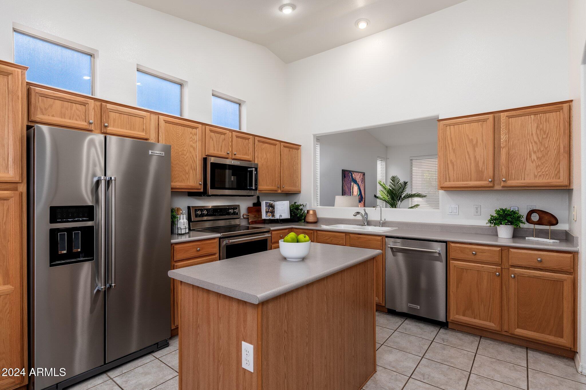 7573 Rugged Ironwood Road Gold Canyon, AZ 85118 - Photo 10 of 34 KItchen
