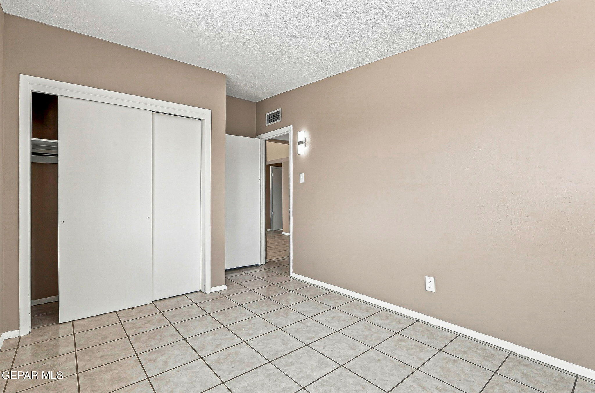 7193 Granite Road El Paso, TX 79915 - Photo 13 of 20 19-web-or-mls-IMG_1353