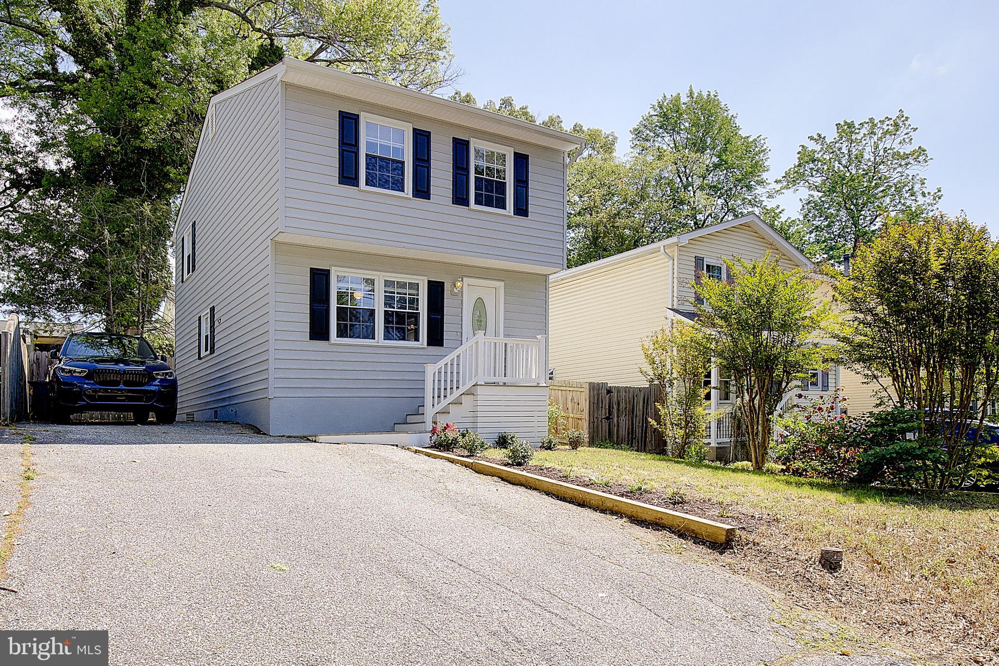 1739 Quantico Road Edgewater, MD 21037 - Photo 2 of 30 Move-in ready with ample parking