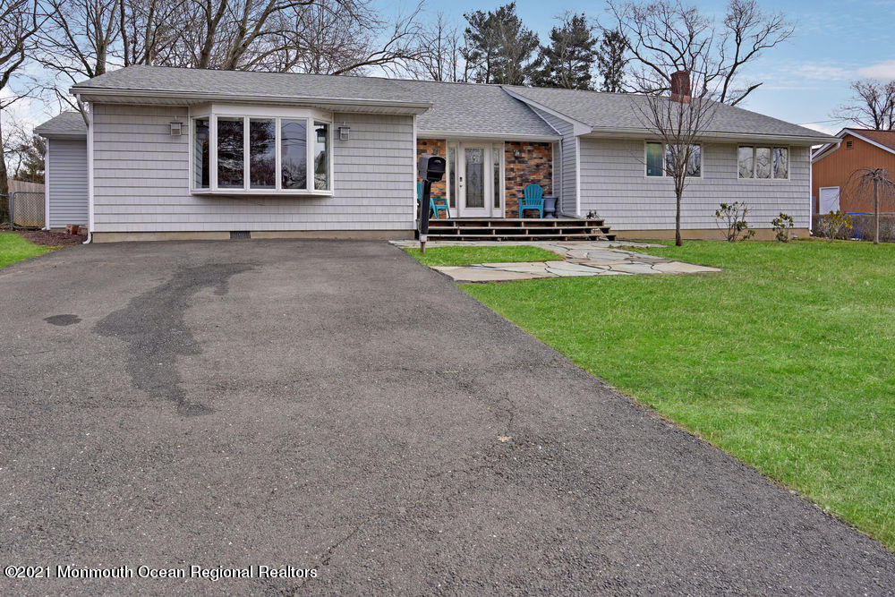 23 Lone Oak Road Middletown, NJ 07748 - Photo 1 of 39 002_dsc02623-dsc02627_1b