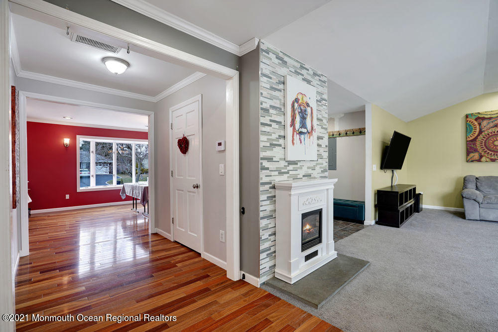 23 Lone Oak Road Middletown, NJ 07748 - Photo 14 of 39 016_dsc02733-dsc02737