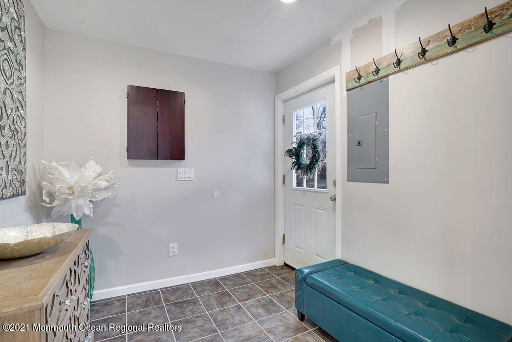 23 Lone Oak Road Middletown, NJ 07748 - Photo 19 of 39 021_dsc02758-dsc02762