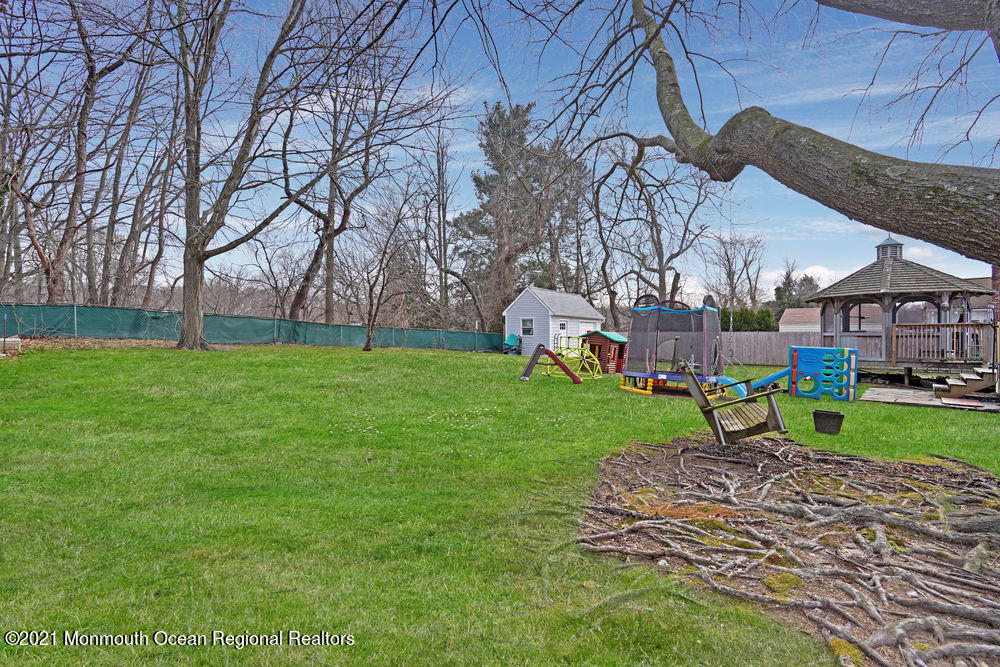 23 Lone Oak Road Middletown, NJ 07748 - Photo 36 of 39 038_dsc02643-dsc02647_1