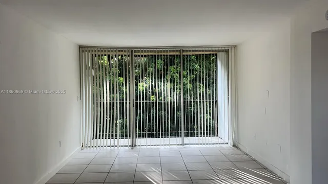 $1,850 | 8860 Fontainebleau Boulevard, Unit 403, Miami, FL 33172