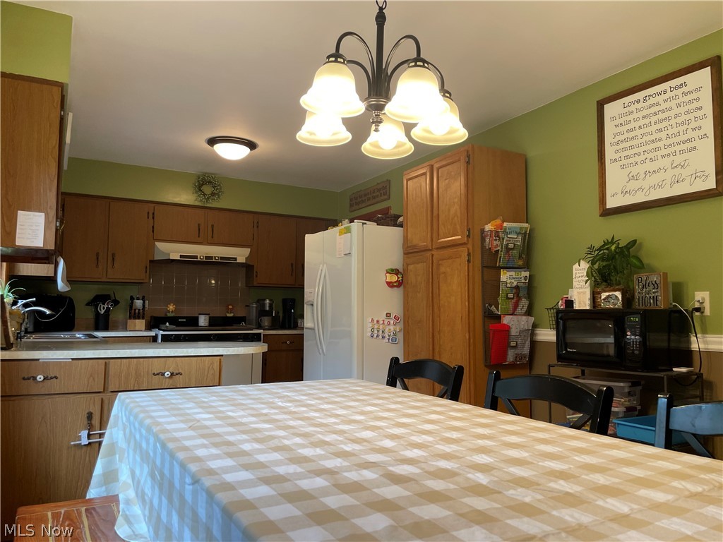 49176 North Ridge Road Amherst, OH 44001 - Photo 5 of 24