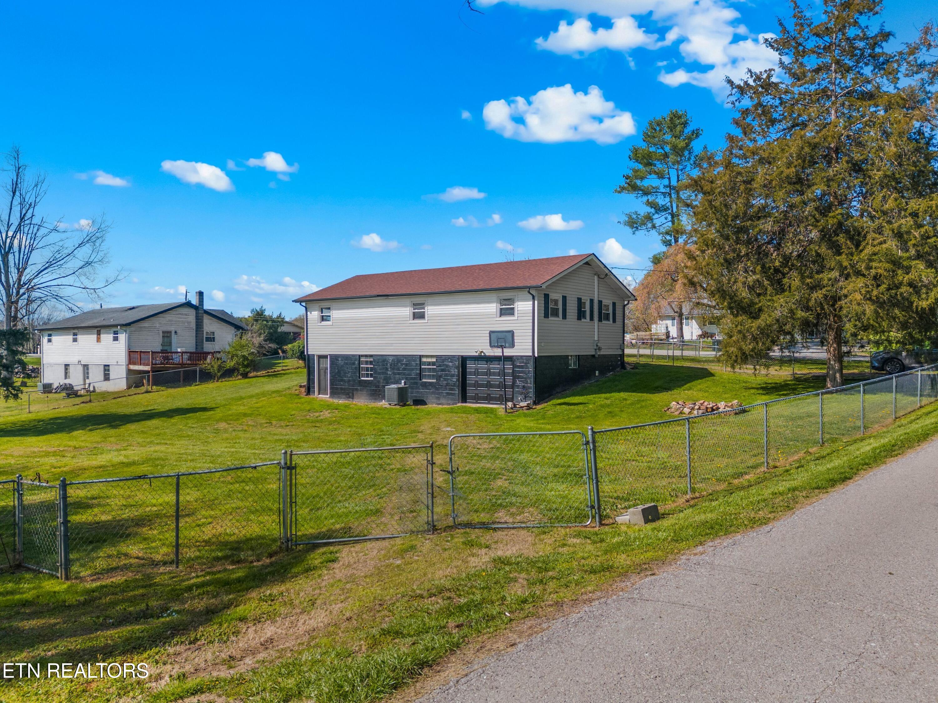 300 Glade Circle Bean Station, TN 37708 - Photo 29 of 37 033-300GladeCircle-BeanStation-TN-37708-