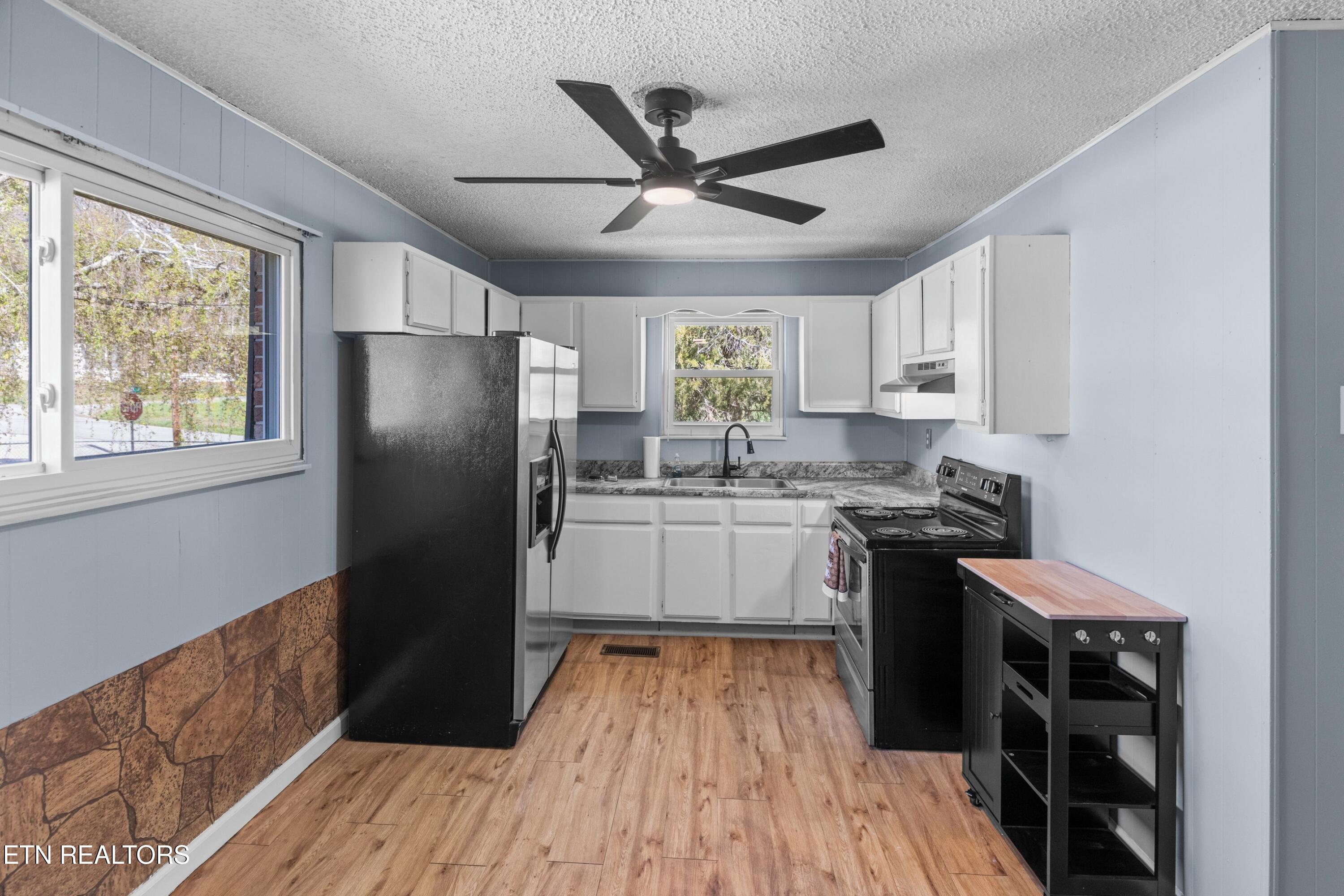 300 Glade Circle Bean Station, TN 37708 - Photo 4 of 37 007-300GladeCircle-BeanStation-TN-37708-