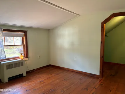 $295,000 | 1114 County Road, Sheffield, MA 01230