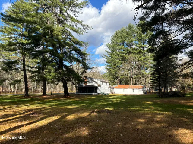 $295,000 | 1114 County Road, Sheffield, MA 01230