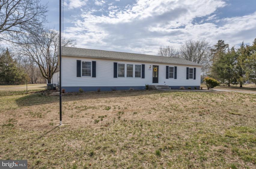 1230 Winslow Road Williamstown, NJ 08094 - Photo 2 of 34 a house that has a tree in front of it