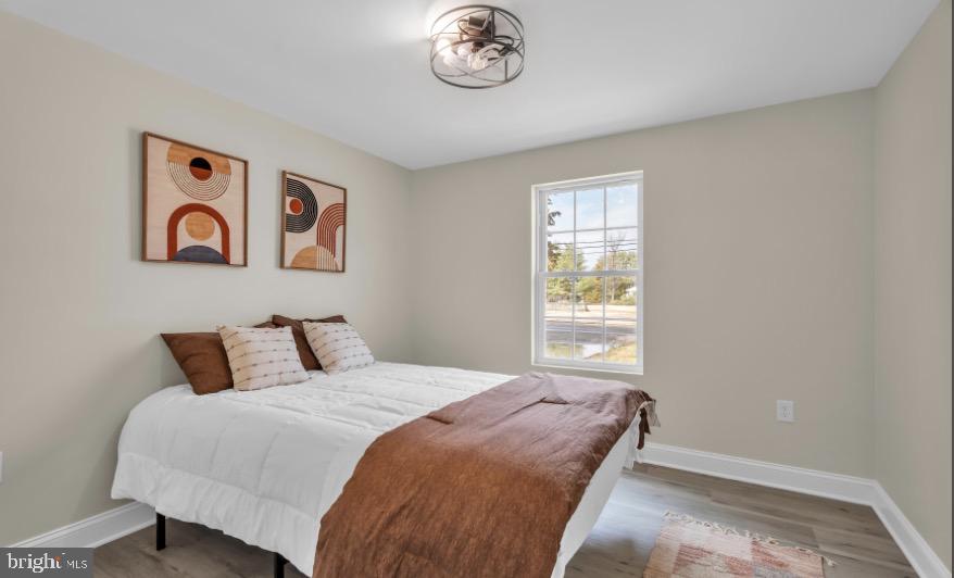1230 Winslow Road Williamstown, NJ 08094 - Photo 25 of 34 a bedroom with a bed and a window