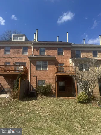$2,695 | 90 English Run Circle, Sparks, MD 21152