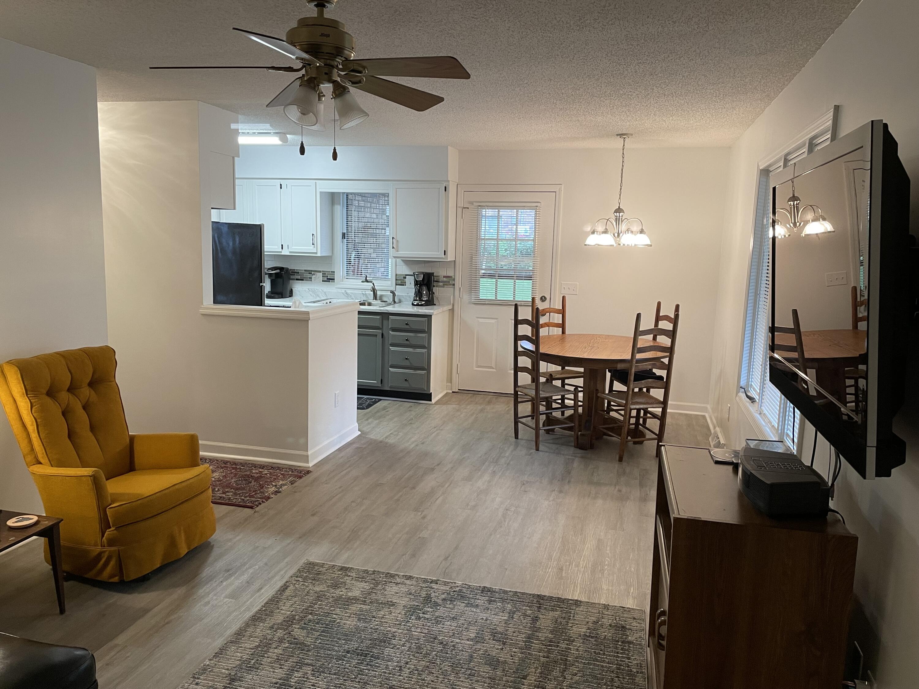 435 Ridgefields Road, Unit 2B Kingsport, TN 37660 - Photo 3 of 17 003Ridgefields_435