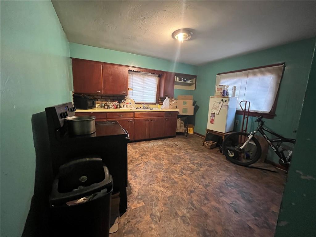 439 Malleable Street Sharon, PA 16146 - Photo 6 of 20