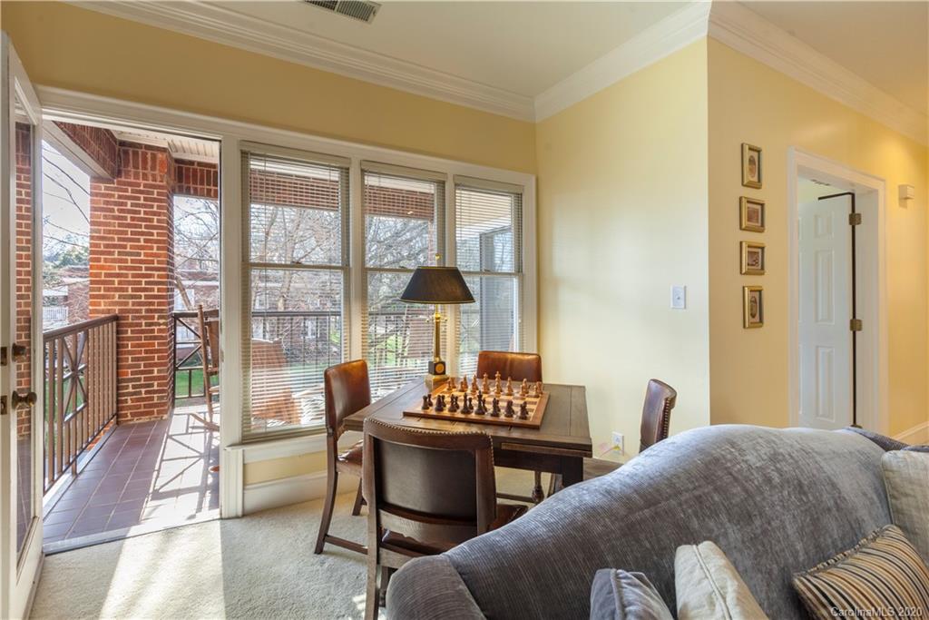 325 Queens Road, Unit 17 Charlotte, NC 28204 - Photo 11 of 25 Gallery Image 11