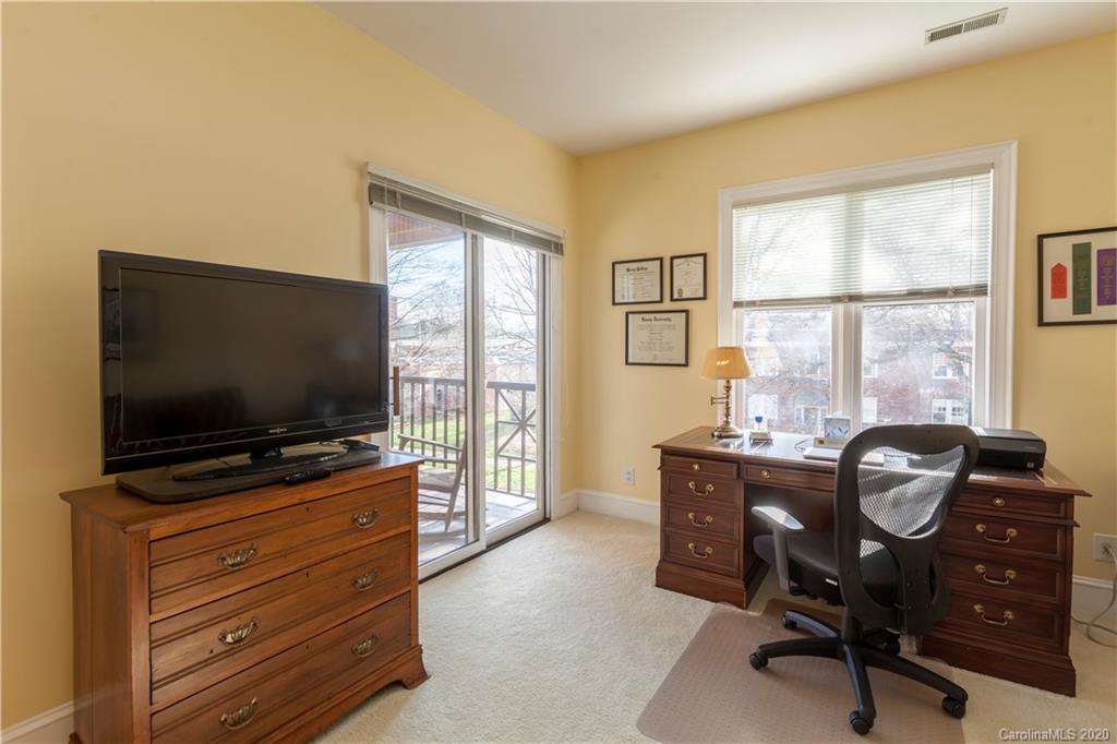 325 Queens Road, Unit 17 Charlotte, NC 28204 - Photo 14 of 25 Gallery Image 14